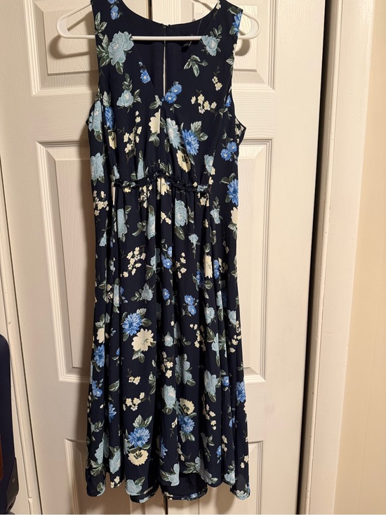 Ann Taylor Dresses & Skirts - Anne Taylor Navy Blue Floral Sleeveless Dress